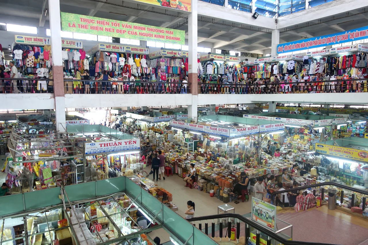 Inside Han Market in Da Nang, with stalls and shoppers
