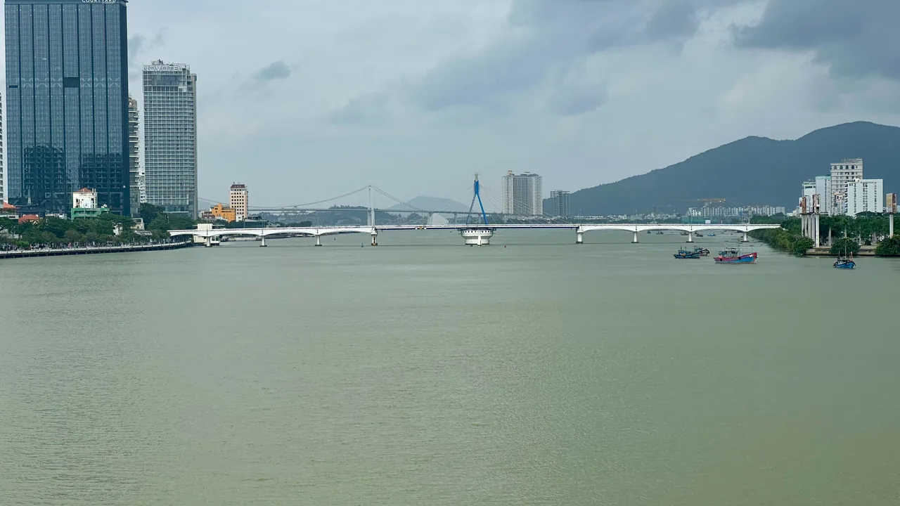 The Han River Bridge spanning the Han River in central Da Nang