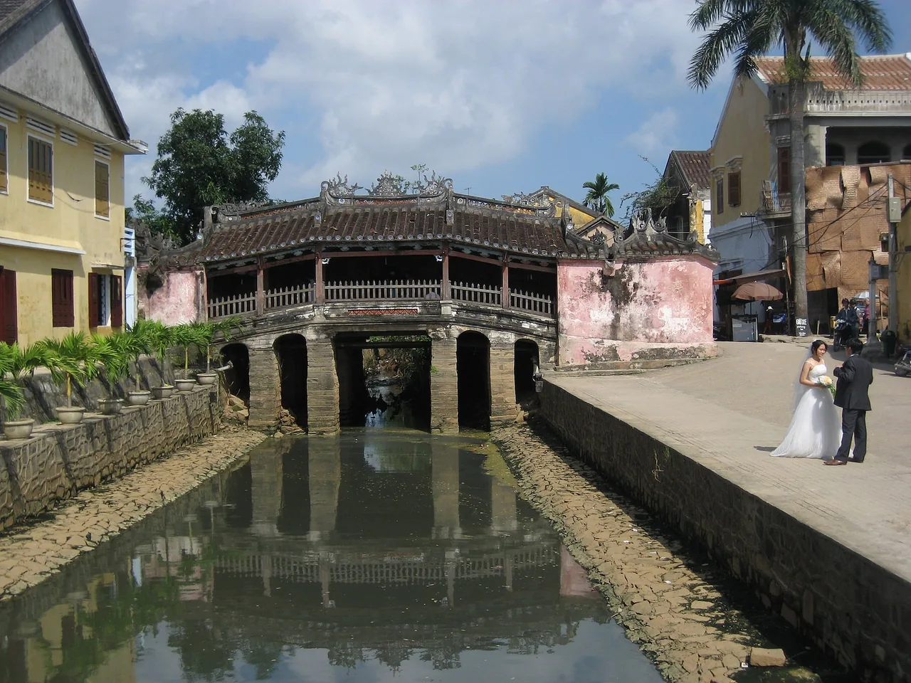 The historic Japanese Covered Bridge (Chua Cau) in Hoi An Ancient Town
