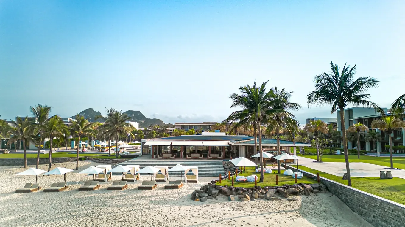 Vive Oceane Beach Club and Restaurant at Hyatt Regency Danang Resort and Spa, set on the beachfront
